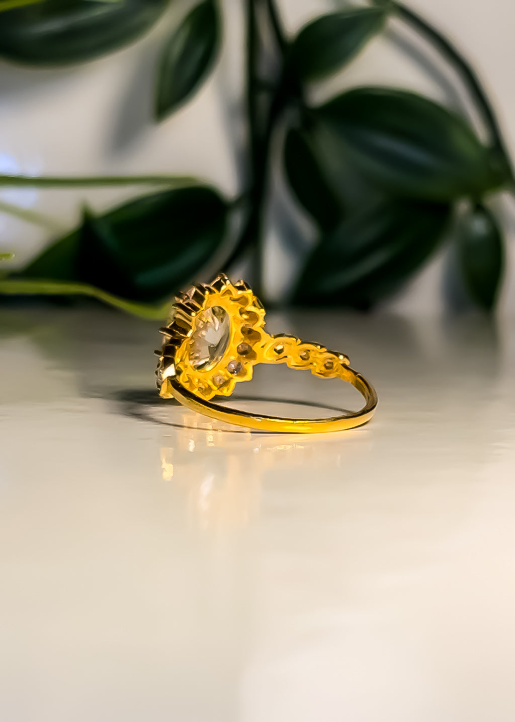 22ct Gold Oval halo “Henna” Ring