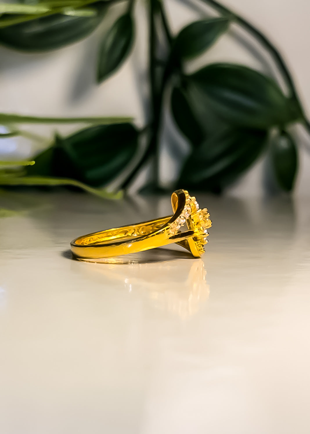 22ct Gold Cluster twist “Yara” Ring