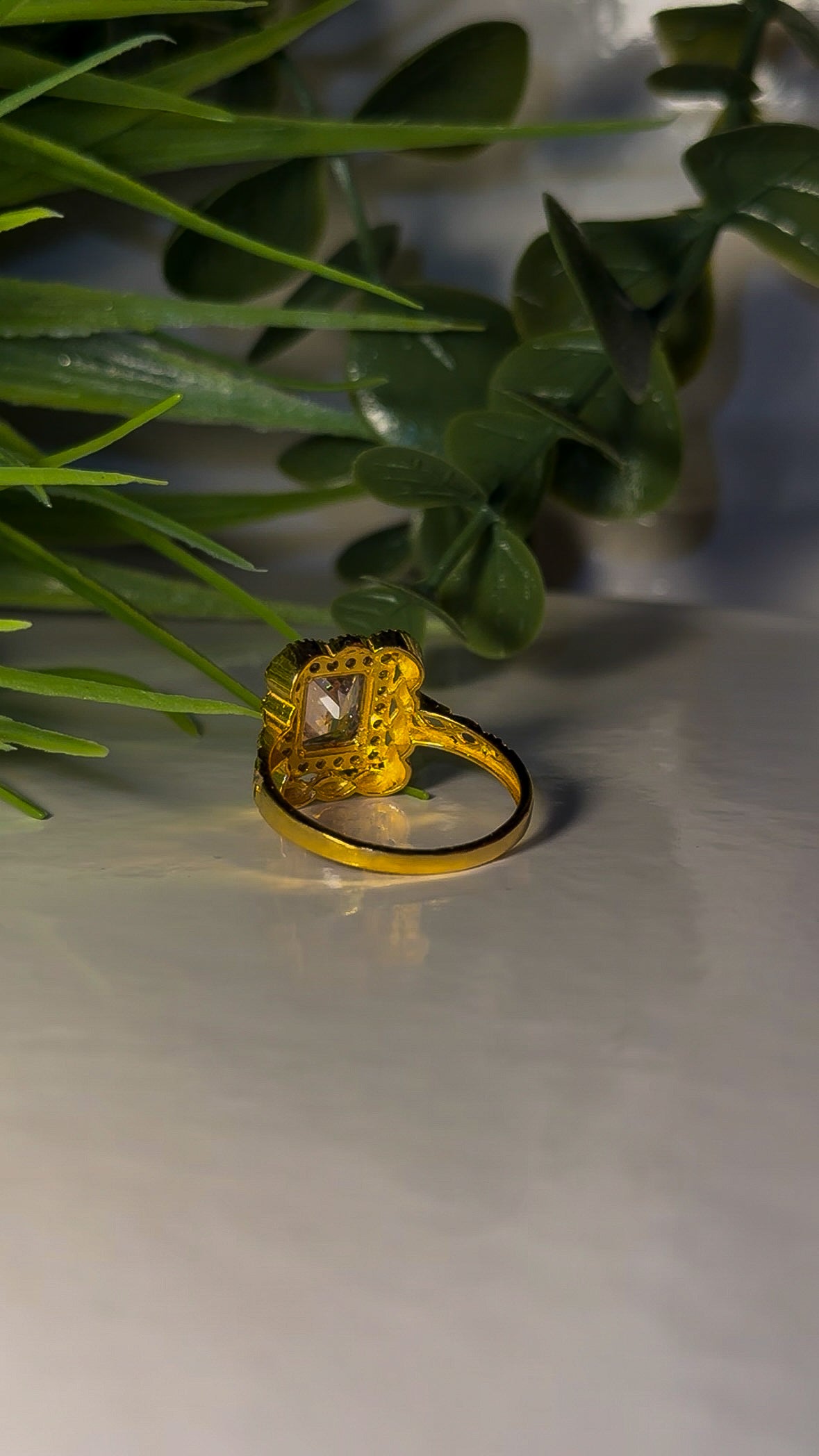 22ct Gold ‘Reema’ Radiant Centre Ring