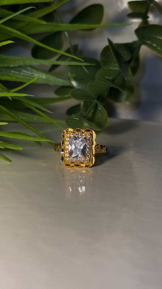 22ct Gold ‘Reema’ Radiant Centre Ring